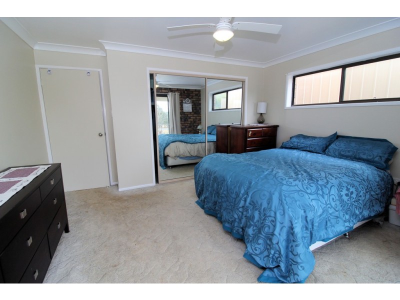 25 Railway Terrace, Crows Nest QLD 4355