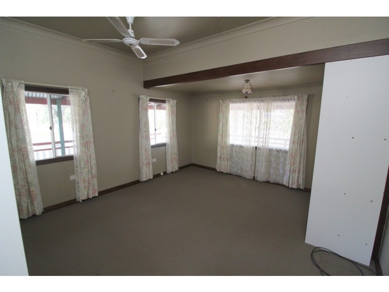 26 Pinnell Road, Crows Nest QLD 4355