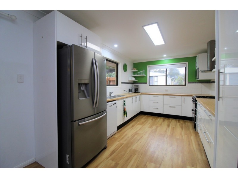 2 East Side Road, Crows Nest QLD 4355