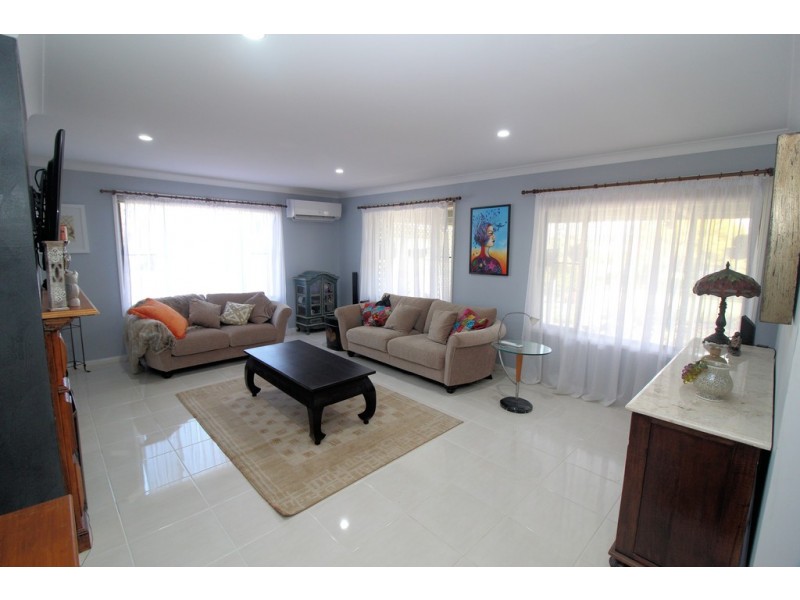 2 East Side Road, Crows Nest QLD 4355