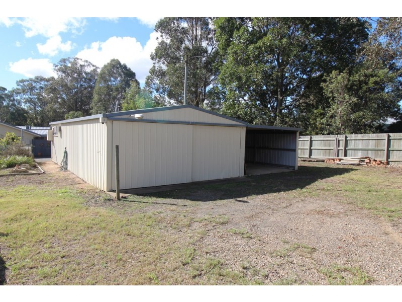 2 East Side Road, Crows Nest QLD 4355