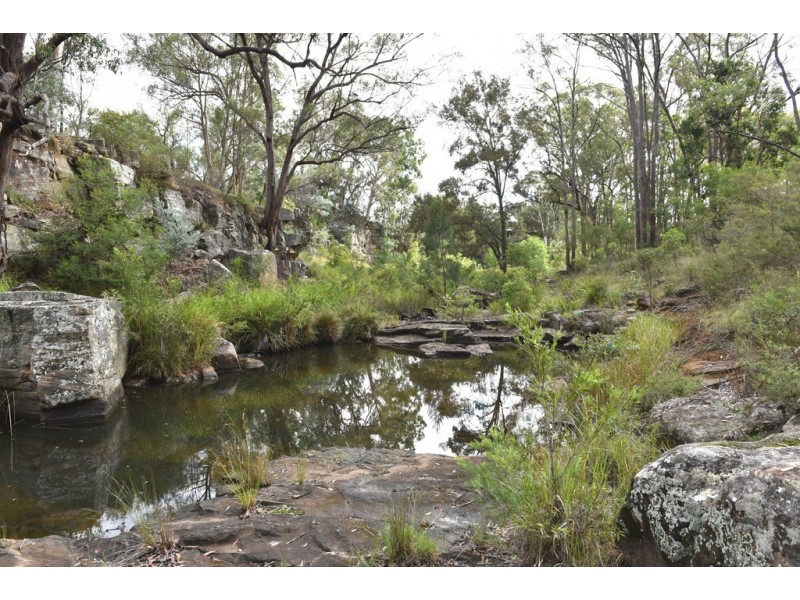 14 Dingo Mountain Road, Crows Nest QLD 4355