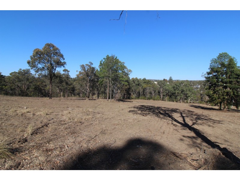 14 Dingo Mountain Road, Crows Nest QLD 4355