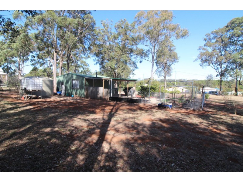 1 Edward Street, Crows Nest QLD 4355