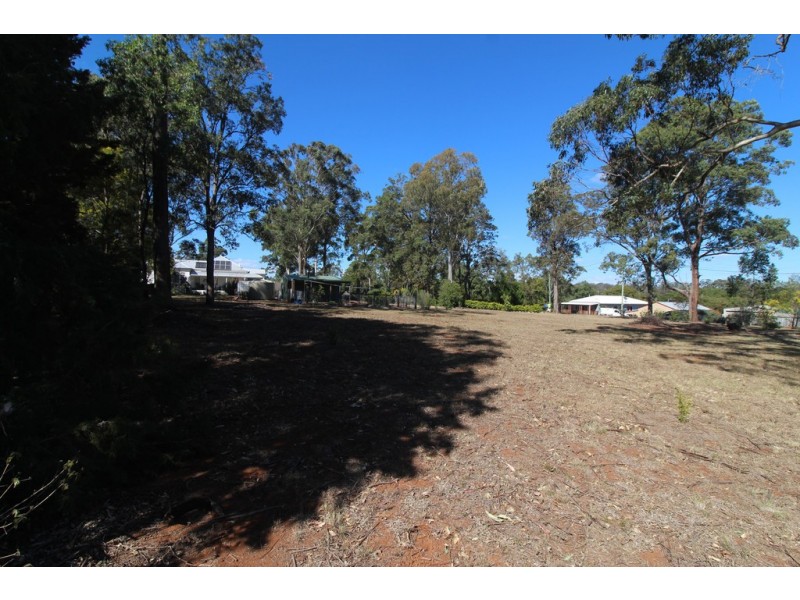 1 Edward Street, Crows Nest QLD 4355