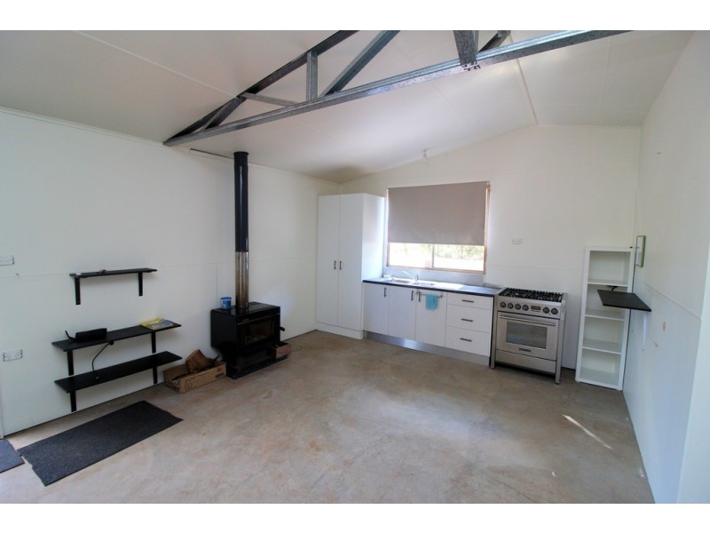 1 Edward Street, Crows Nest QLD 4355