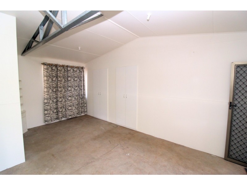 1 Edward Street, Crows Nest QLD 4355