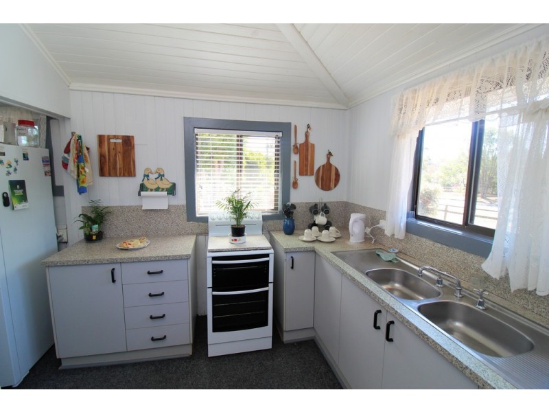45 South Street, Crows Nest QLD 4355