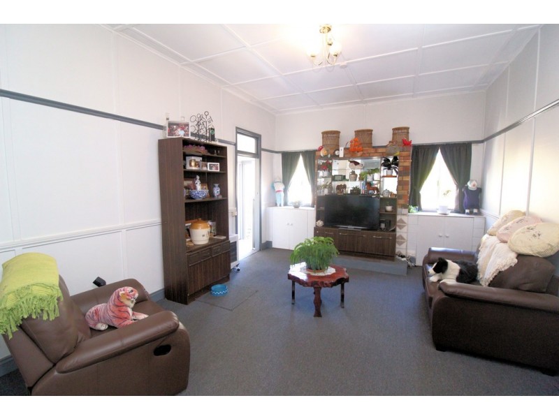 45 South Street, Crows Nest QLD 4355