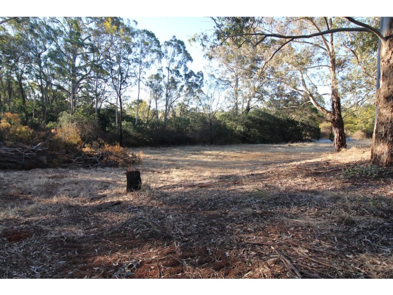 11 Marion Street, Pechey QLD 4352