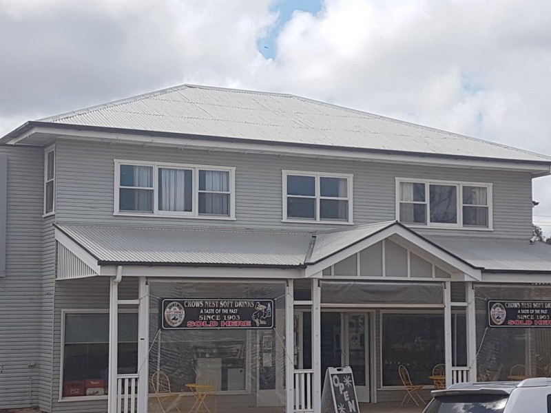 8 Charlotte Street, Crows Nest QLD 4355