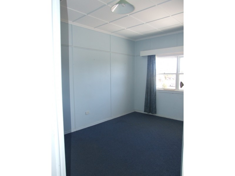 8 Charlotte Street, Crows Nest QLD 4355