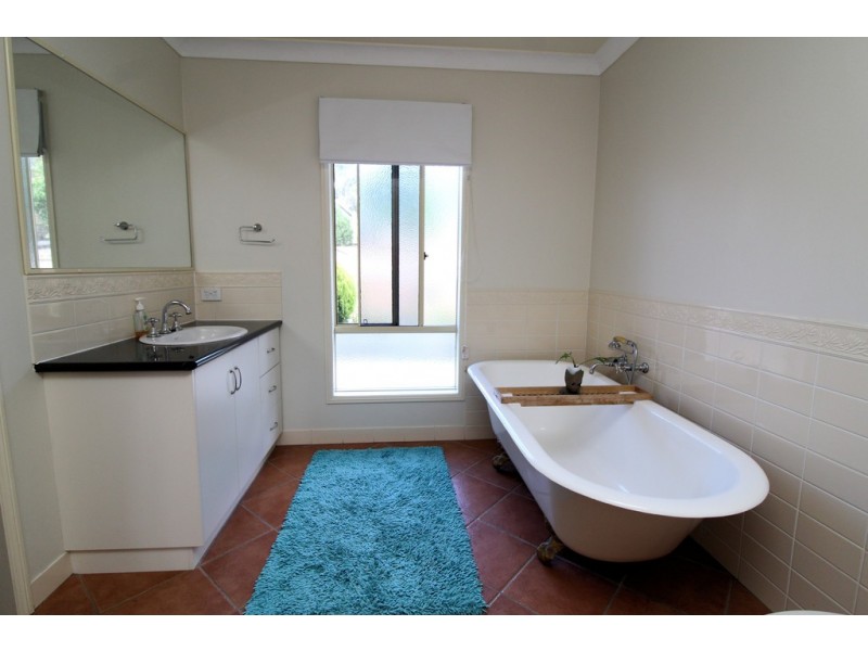 329 Valewood Road, Geham QLD 4352