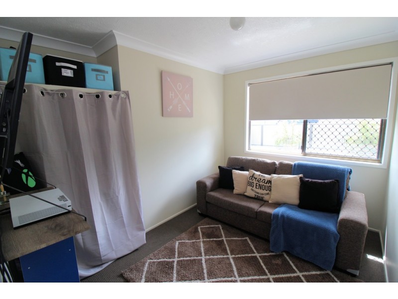 8 Peters Street, Goombungee QLD 4354