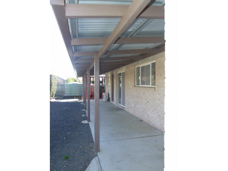 5 Lee court, Crows Nest QLD 4355