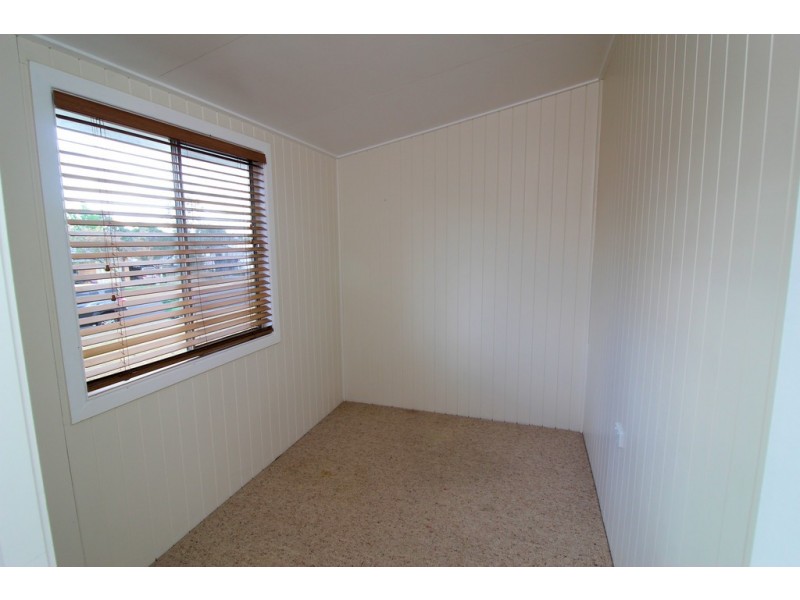 12 Dale Street, Crows Nest QLD 4355