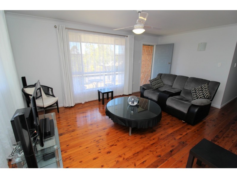 32 Railway Terrace, Crows Nest QLD 4355