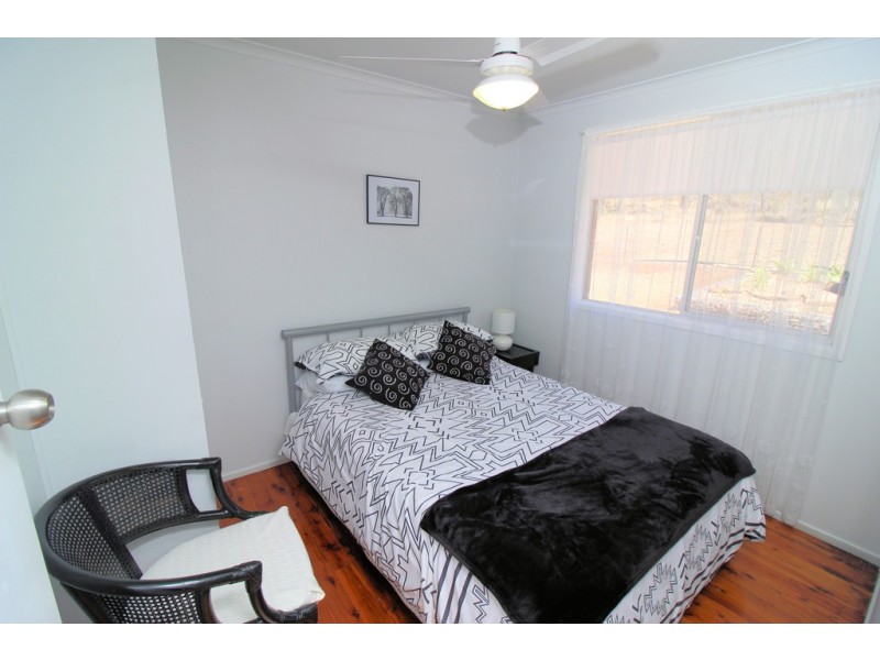 32 Railway Terrace, Crows Nest QLD 4355