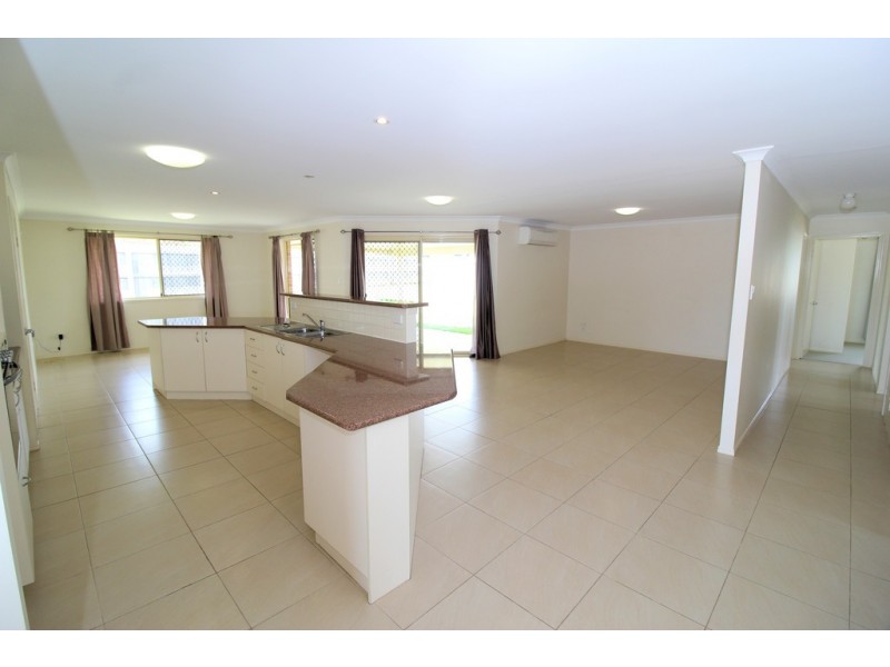 17 Vicky Avenue, Crows Nest QLD 4355