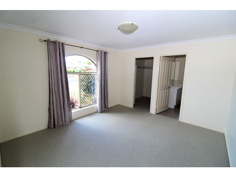 17 Vicky Avenue, Crows Nest QLD 4355