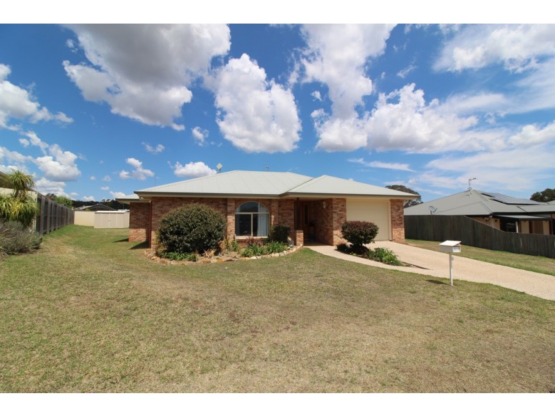 17 Vicky Avenue, Crows Nest QLD 4355