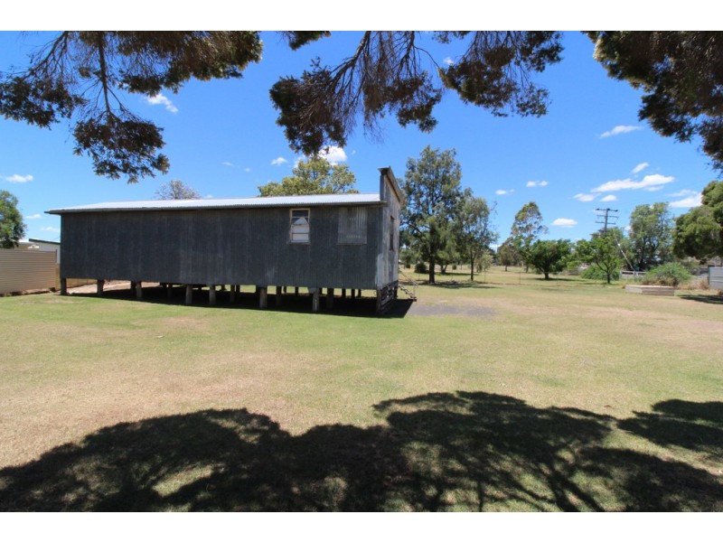 9 Bismark Street, Maclagan QLD 4352