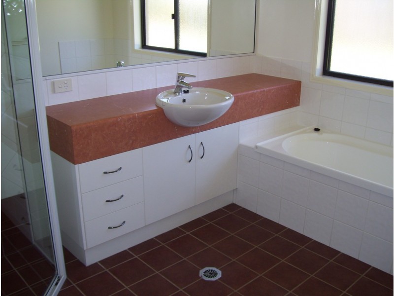 3 Lee Court, Crows Nest QLD 4355