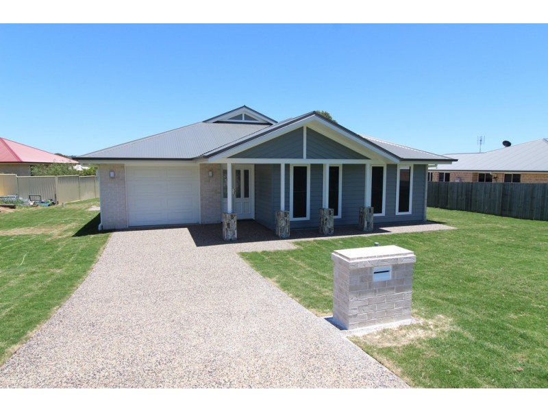 45 Naomi Drive, Crows Nest QLD 4355