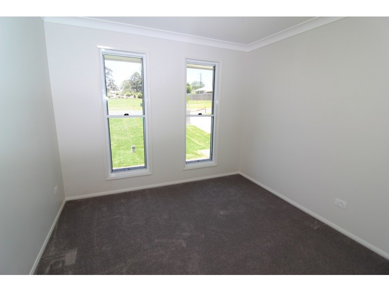 45 Naomi Drive, Crows Nest QLD 4355