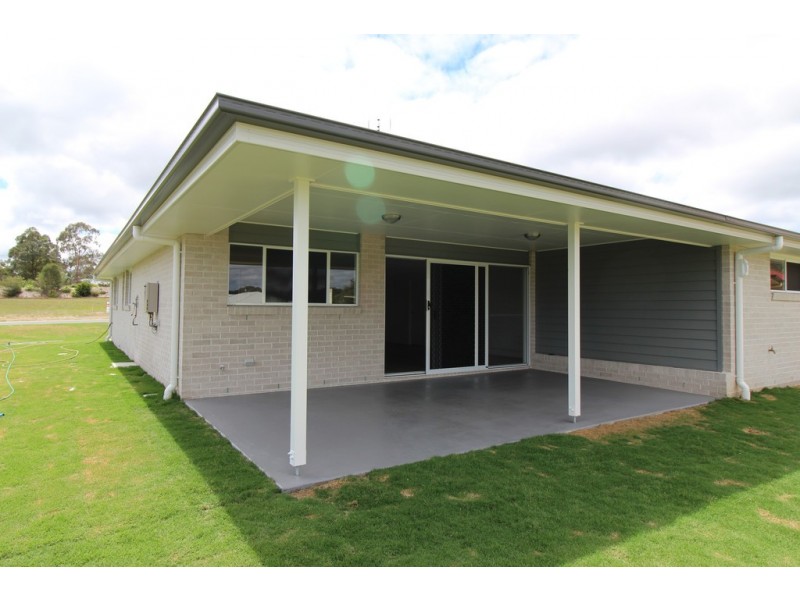 45 Naomi Drive, Crows Nest QLD 4355