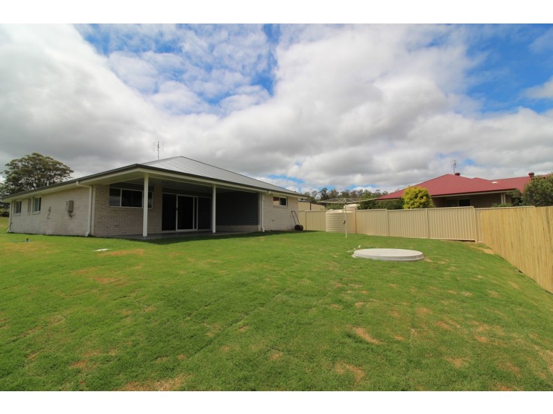 45 Naomi Drive, Crows Nest QLD 4355