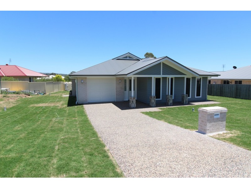 45 Naomi Drive, Crows Nest QLD 4355