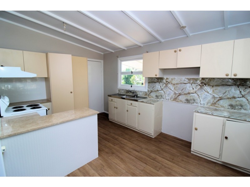 3 Oxford Street, Crows Nest QLD 4355