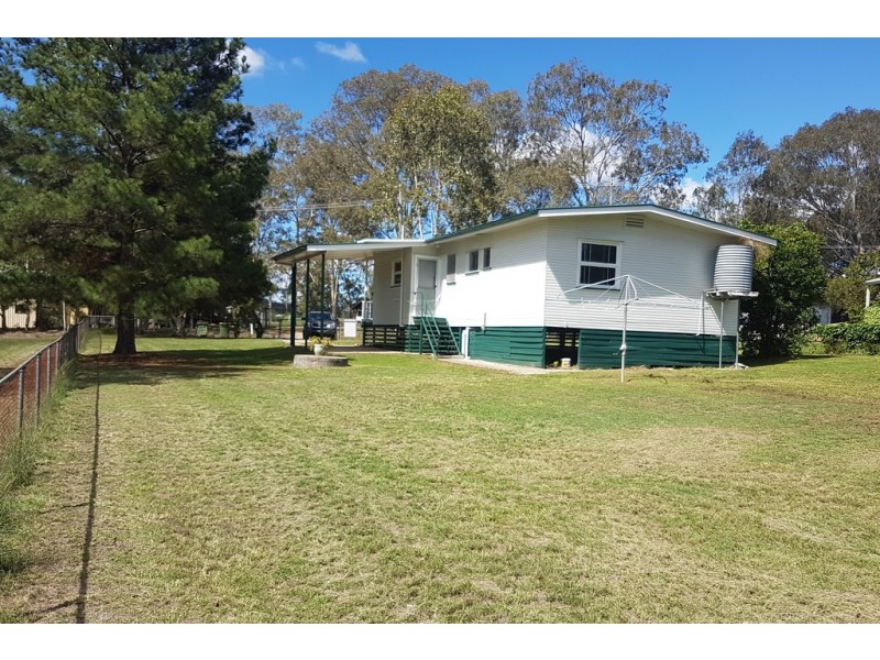 3 Oxford Street, Crows Nest QLD 4355