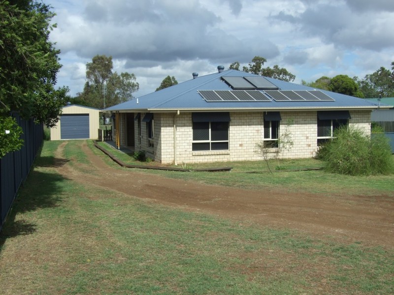 12 Market Street, Goombungee QLD 4354