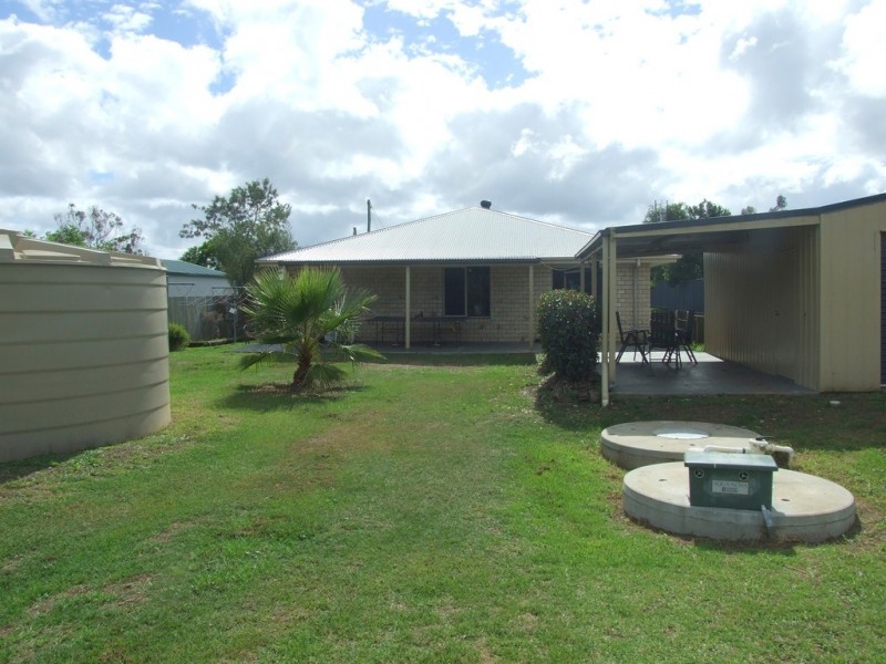 12 Market Street, Goombungee QLD 4354
