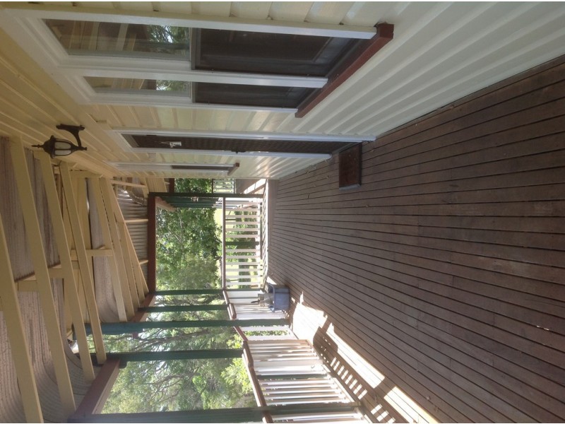 84 Palmtree Road, Ravensbourne QLD 4352