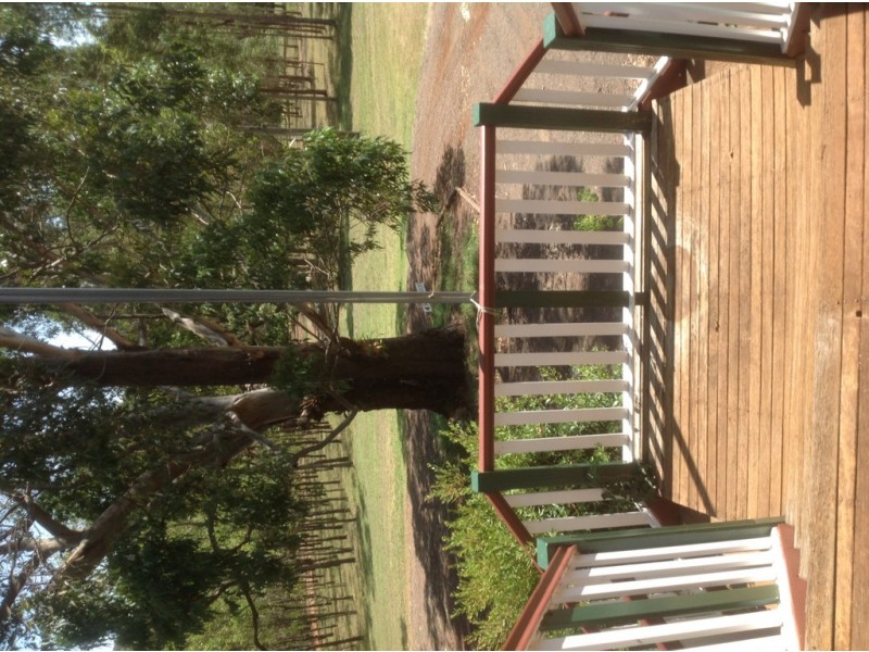 84 Palmtree Road, Ravensbourne QLD 4352