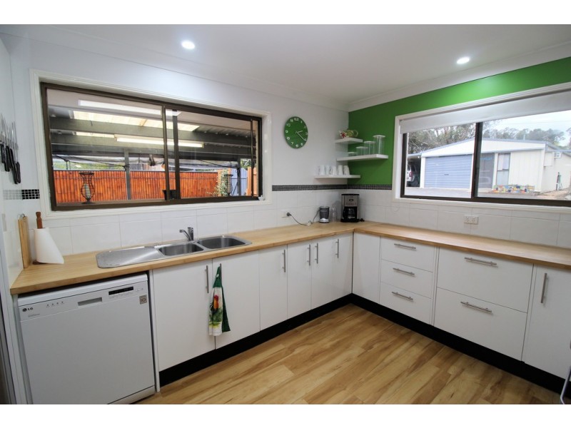 2 East Side Road, Crows Nest QLD 4355