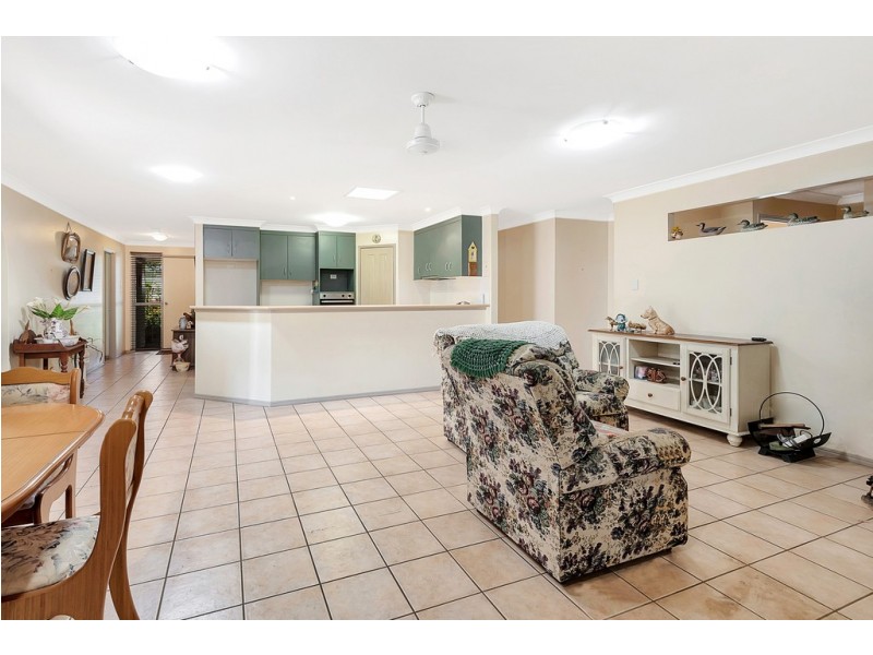 10 Lee Court, Crows Nest QLD 4355