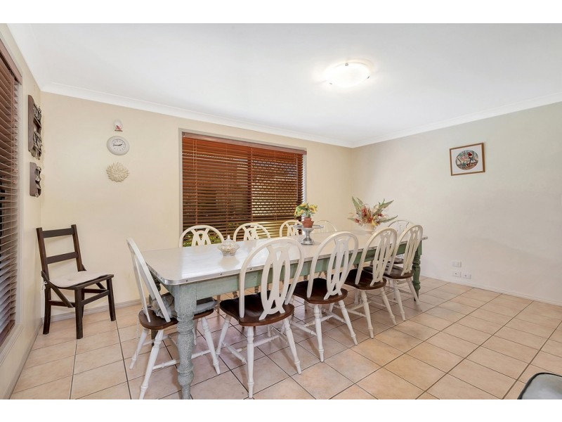10 Lee Court, Crows Nest QLD 4355
