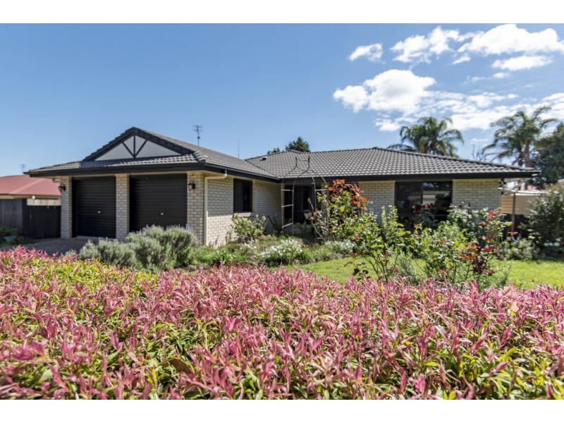 10 Lee Court, Crows Nest QLD 4355