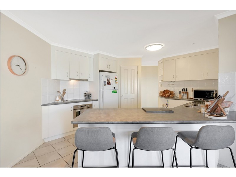 23 McShane Drive, Mount Kynoch QLD 4350