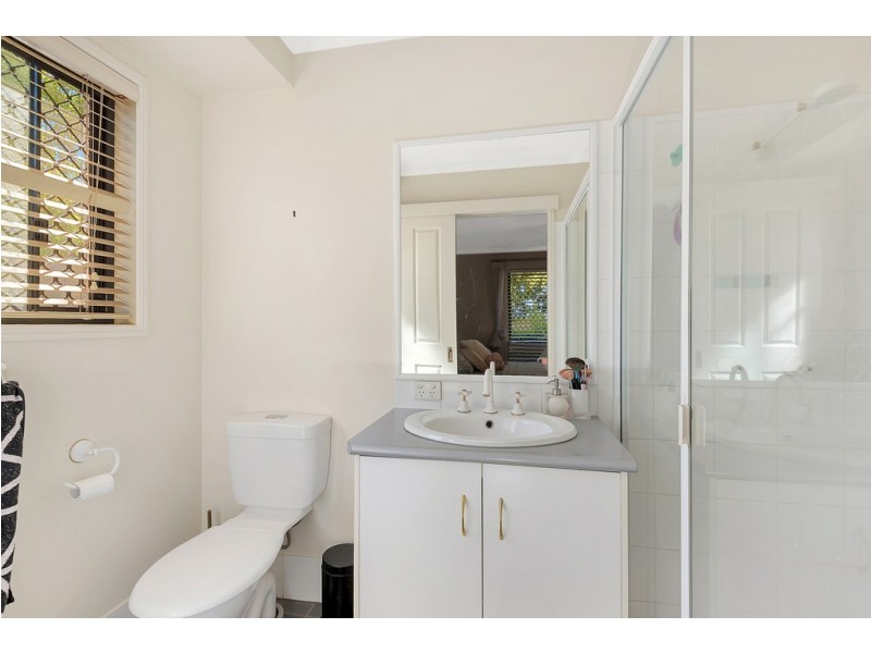 23 McShane Drive, Mount Kynoch QLD 4350