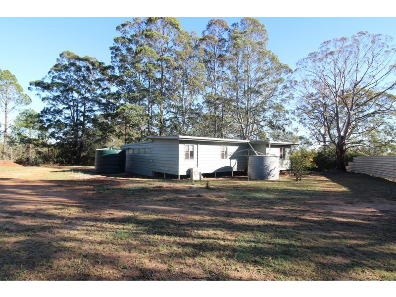 11 Marion Street, Pechey QLD 4352