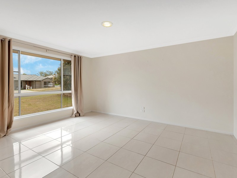 15 Naomi Drive, Crows Nest QLD 4355