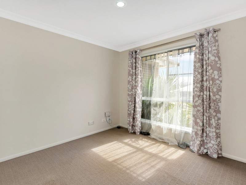 15 Naomi Drive, Crows Nest QLD 4355