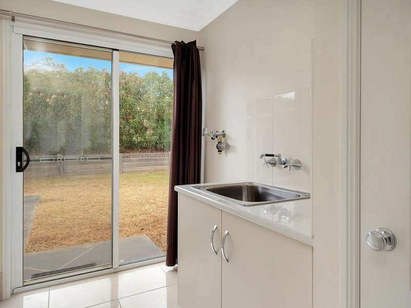 15 Naomi Drive, Crows Nest QLD 4355