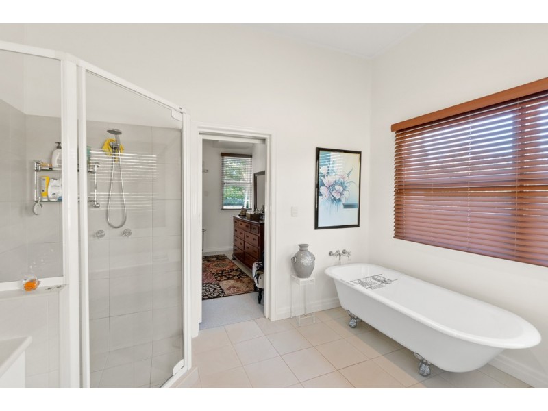 53 Barracks Road, Cabarlah QLD 4352