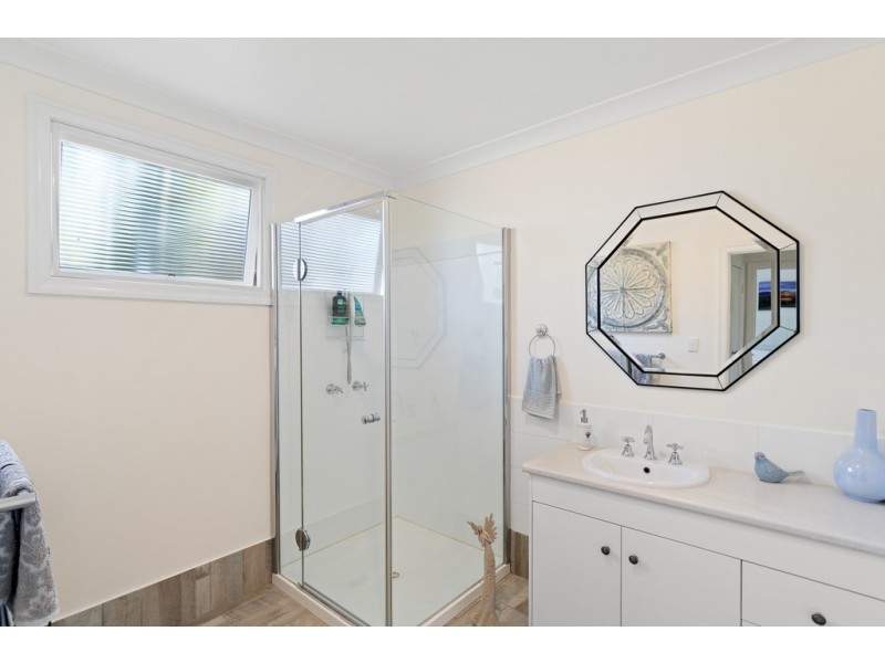 53 Barracks Road, Cabarlah QLD 4352